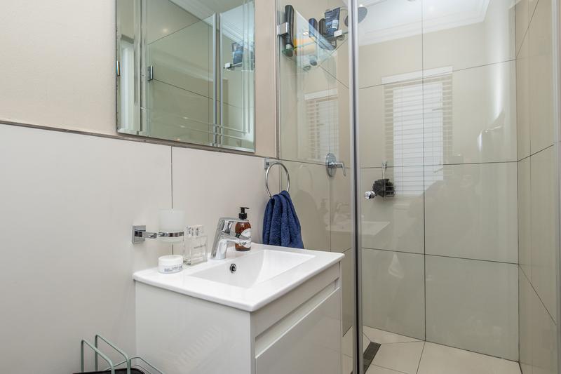 To Let 3 Bedroom Property for Rent in Constantia Western Cape